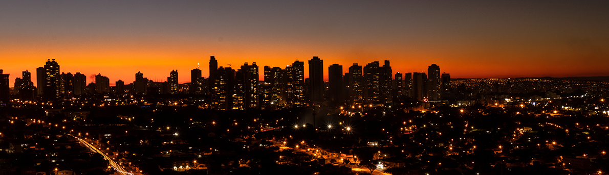 Skyline de Goiânia ao entardecer